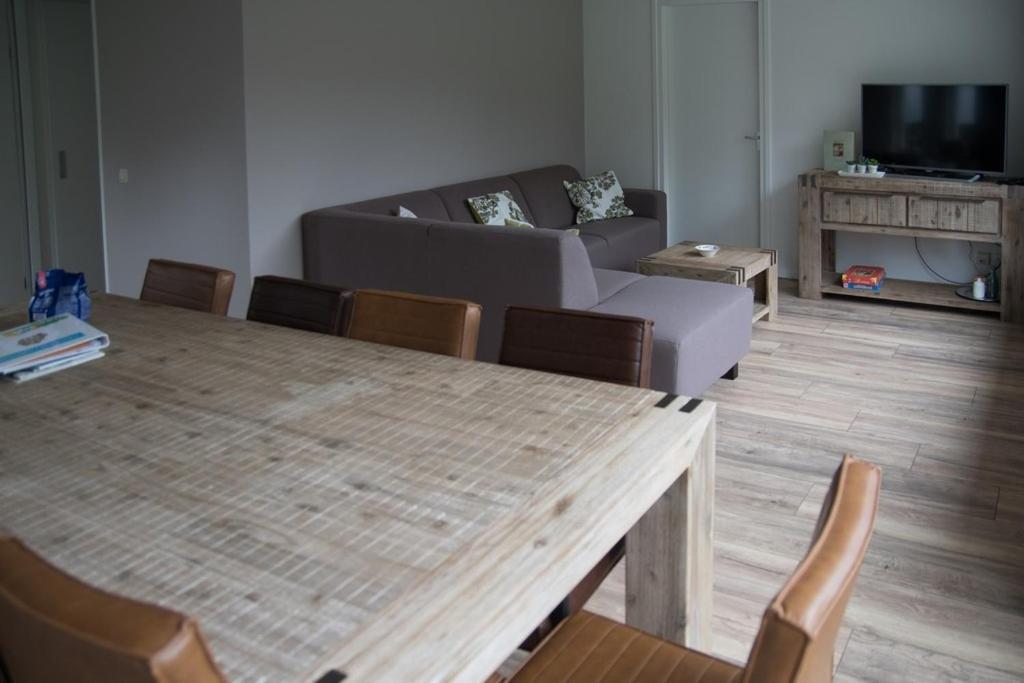 Groepsaccommodatie Kom In De Bedstee Sprookje Winterswijk Buitenkant foto